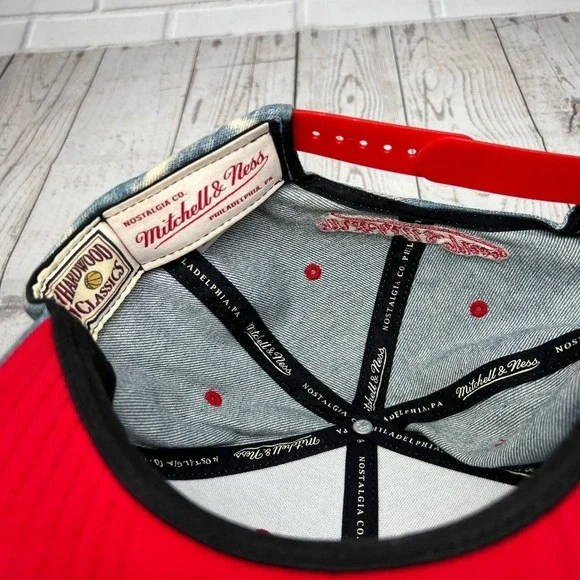 Chicago Bulls Back to Back Denim Acid Wash Mitchell & Ness Hat Snapback Cap Men